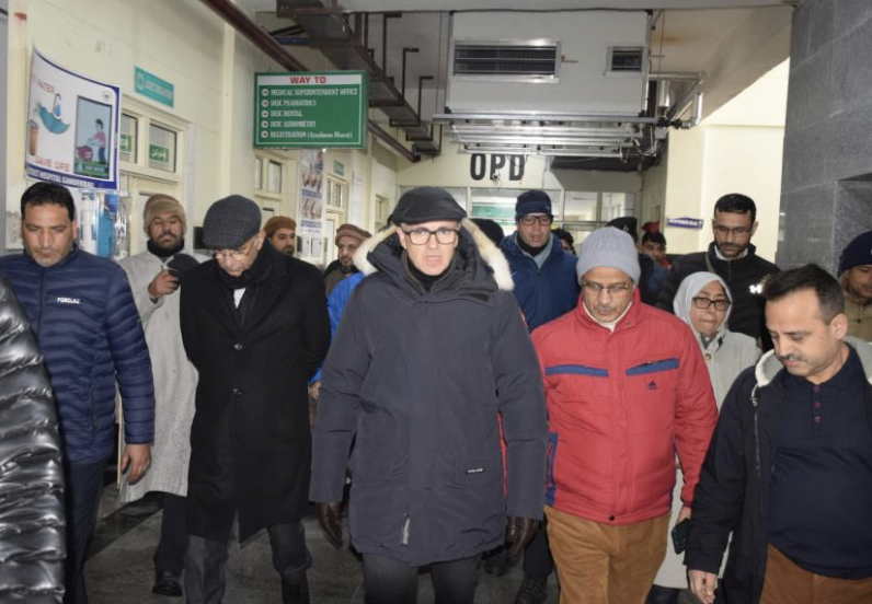 CM Omar Abdullah chairs meeting to review snow clearance, restoration of power & water supply across J&K